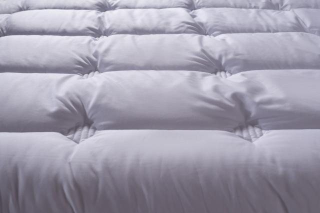 Couette synthétique haut de gamme Anti-transpirante Pia