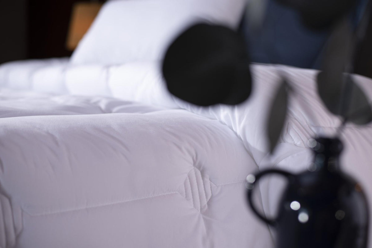 Chambre d'Hôtel de luxe avec couette synthétique anti-acarien Anna
